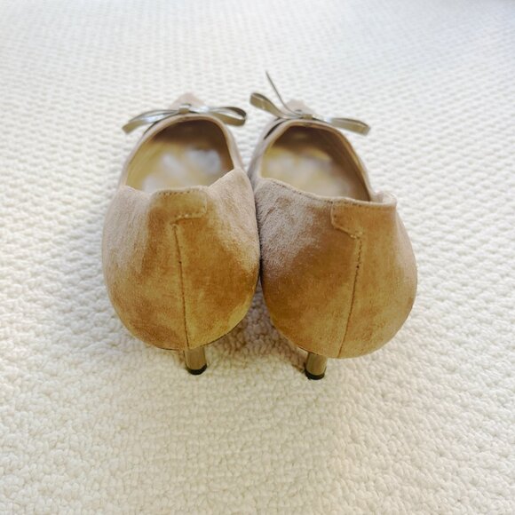 Joan & David Tan Suede Bow Kitten Heels 8M - Picture 2 of 5